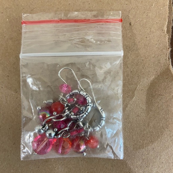 Hand crafted earrings - Picture 4 of 5